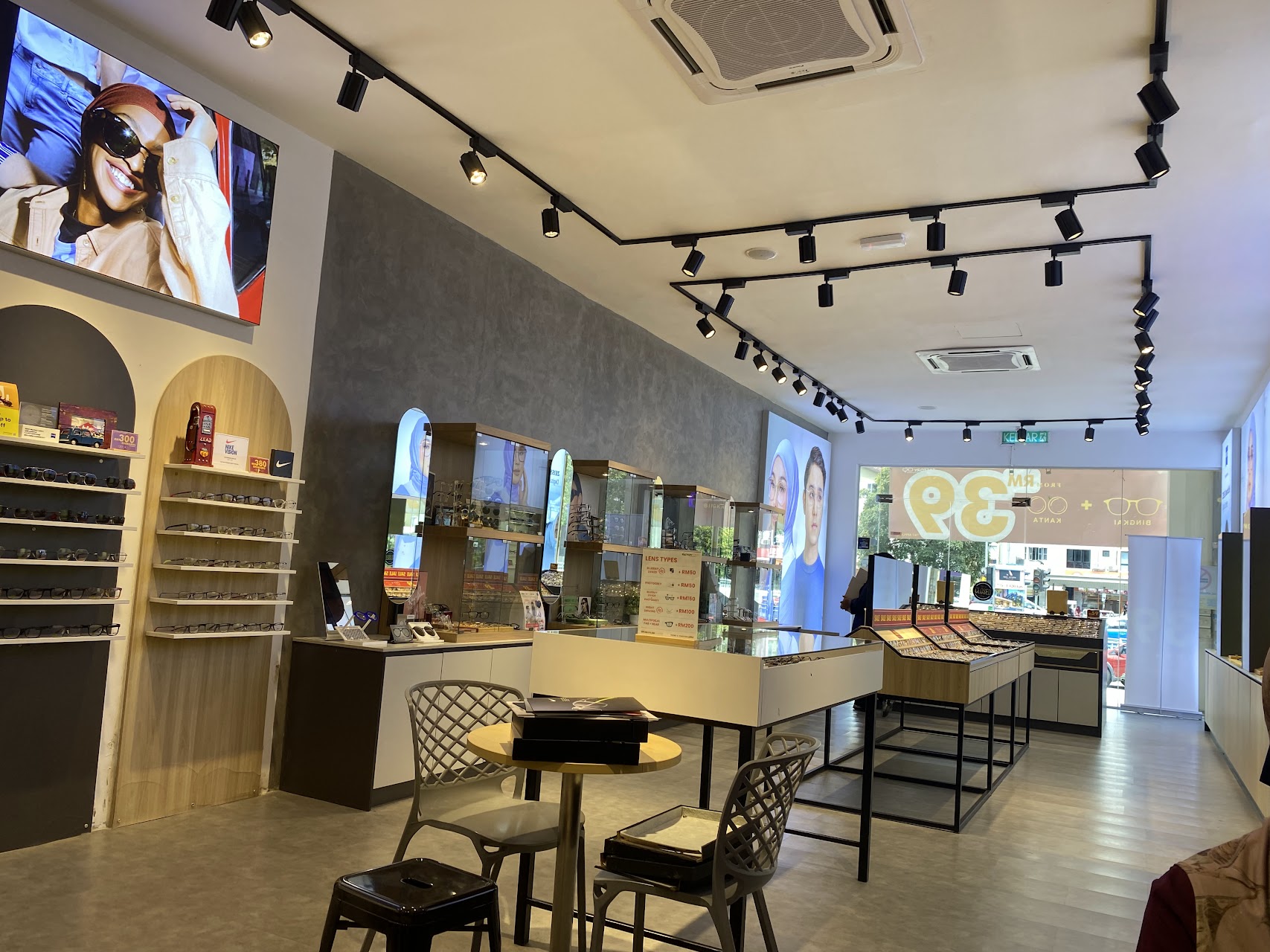 Factory Eyewear Sek 7. Shah Alam — photo by Spot · Google