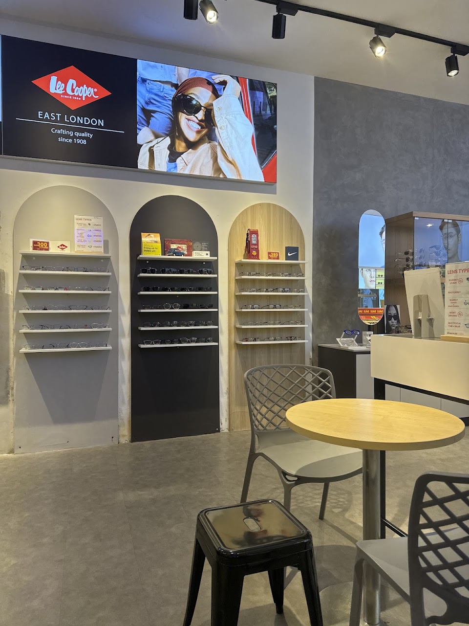 Factory Eyewear Sek 7. Shah Alam — photo by Jasma A’dlynna · Google