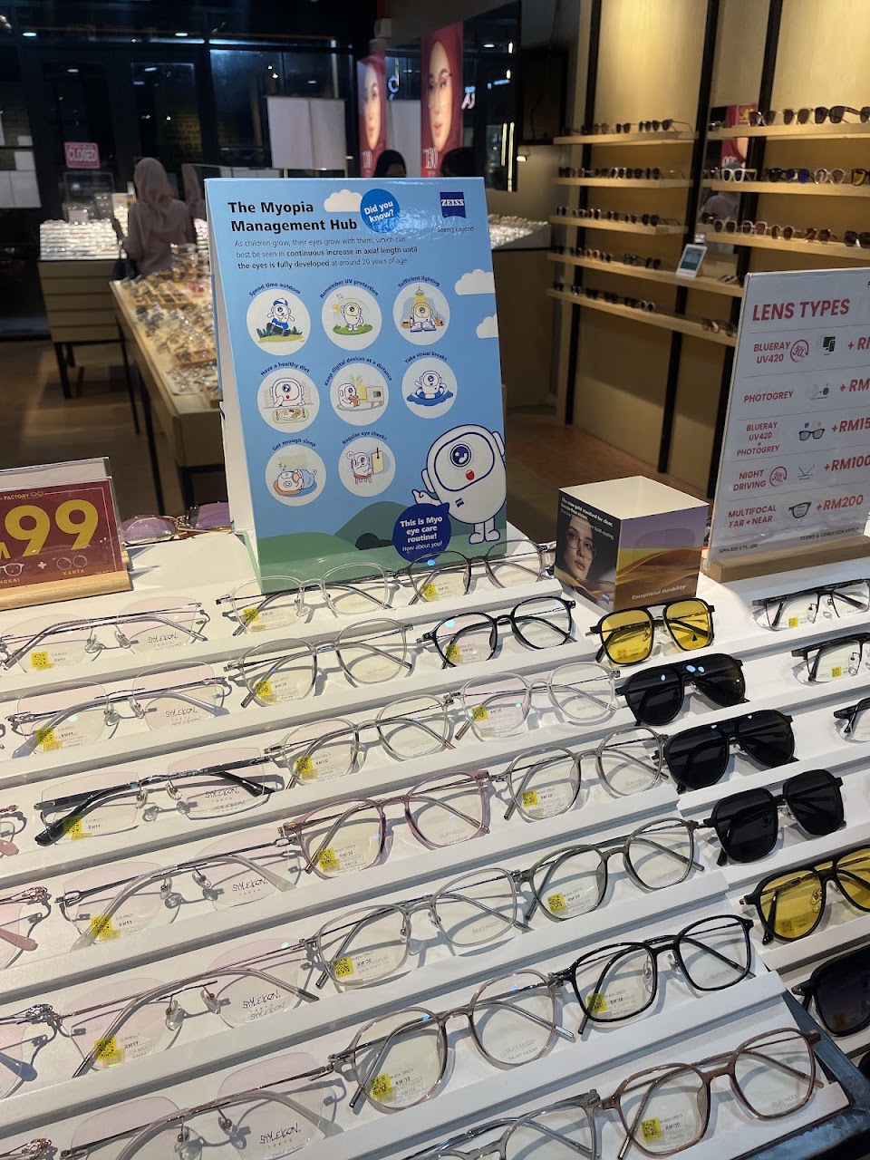Factory Eyewear Seksyen 13. Shah Alam — photo by FADHILNOR RAHMAD · Google