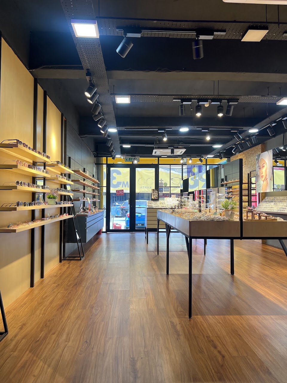 Factory Eyewear Seksyen 18 Shah Alam — photo by Nurhanani Rosmani · Google