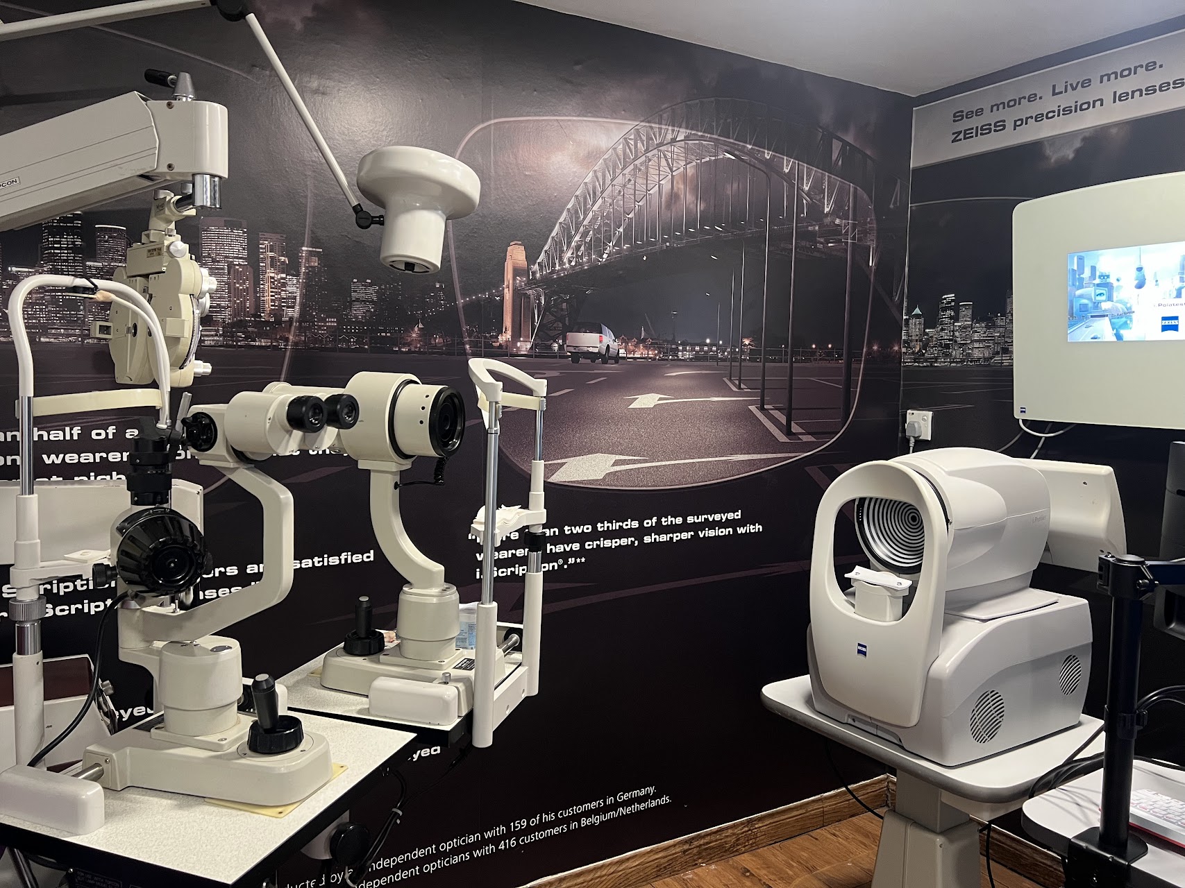 Hollywood Eye-Trend (Ampang Point) — photo by ALAN CHONG · Google